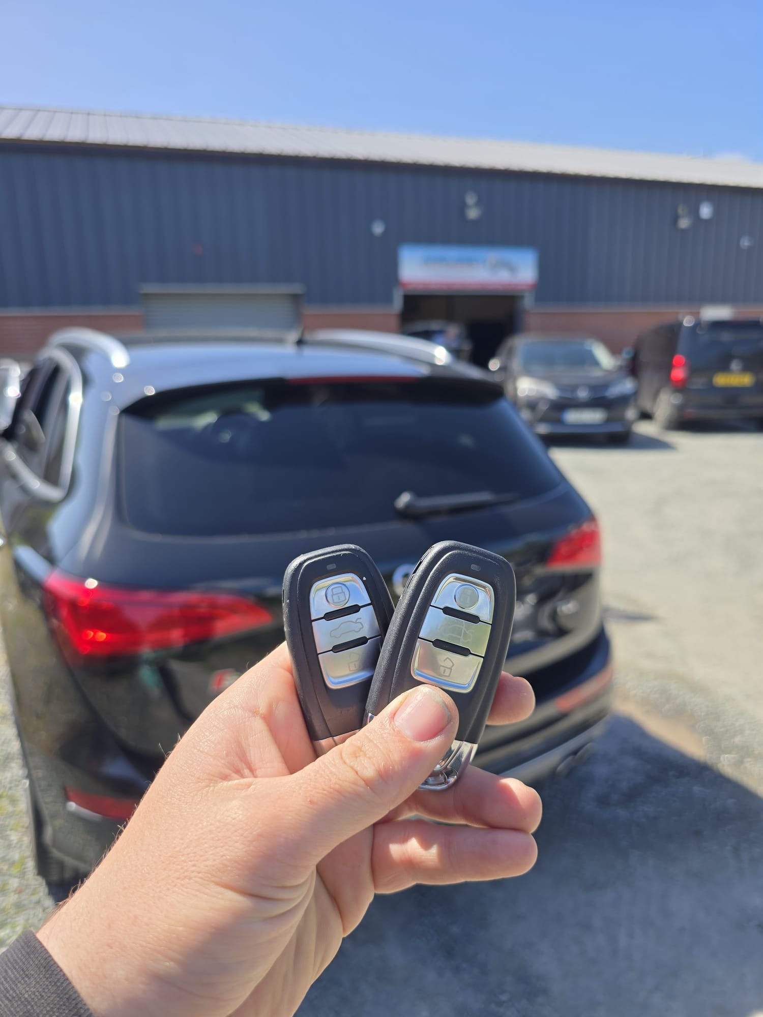How much does a car locksmith cost on Anglesey — auto locksmith price guide 2026